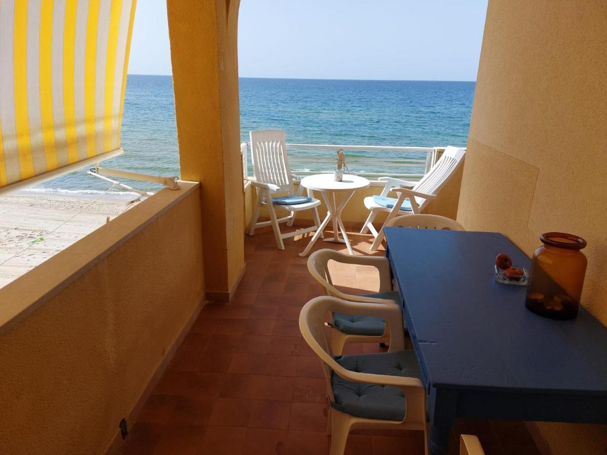 Flora Daire Alcamo Marina Dış mekan fotoğraf